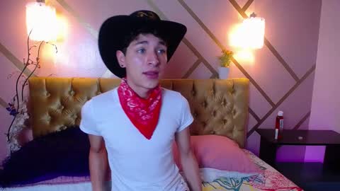 Damiian21  online show from February 2025 01:01:01 PM