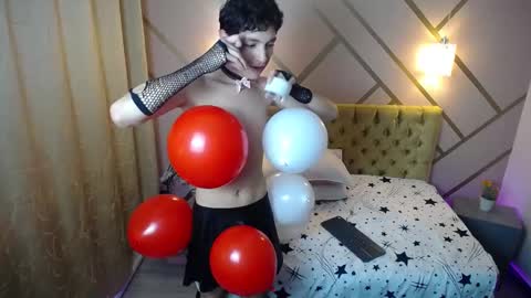 Damiian21  online show from February 2025 02:23:02 PM