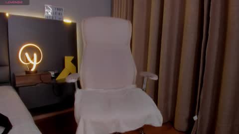 D A M O N online show from December 2025 10:19:01 AM