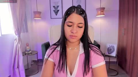 Dandara   online show from November 2025 07:05:01 PM