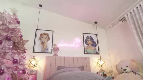   online show from November 2025 07:10:01 PM