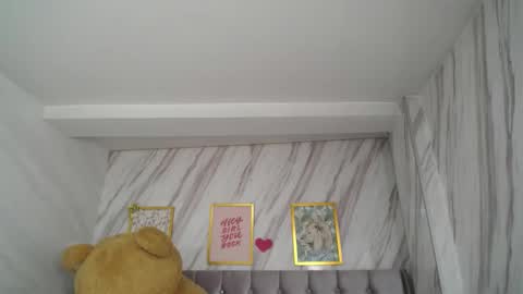 dania_b_ online show from September 2025 03:17:02 AM