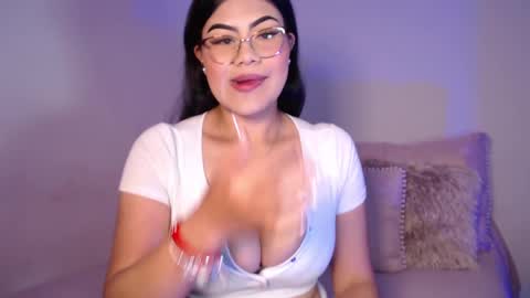 Lucia online show from February 2025 05:10:02 PM