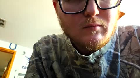 Snapshot of danielp_mod_cb chatting on November 2025 08:19:01 PM Daniel y. online show from November 2025 08:19:01 PM