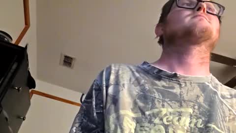 Snapshot of danielp_mod_cb chatting on December 2025 10:51:03 PM Daniel y. online show from December 2025 10:51:03 PM