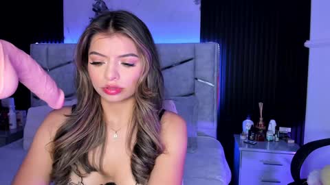 Dani Phonenix online show from February 2025 08:42:02 PM