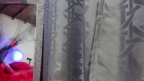 Snapshot of dannaa_williams chatting on October 2025 11:10:01 AM Danna online show from October 2025 11:10:01 AM