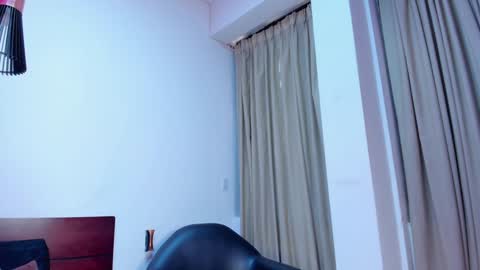 DannaHadid online show from December 2024 05:58:02 PM