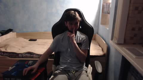 Danny online show from January 2025 04:43:01 AM