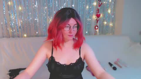 Kelly online show from December 2024 07:32:01 AM