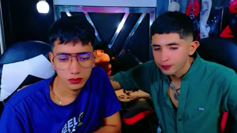 Snapshot of darwinandbrayan chatting on November 2025 09:13:02 PM darwinandbrayan online show from November 2025 09:13:02 PM