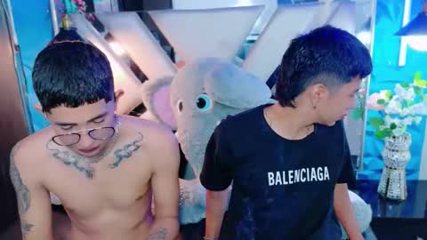 Snapshot of darwinandbrayan chatting on November 2025 08:13:02 PM darwinandbrayan online show from November 2025 08:13:02 PM