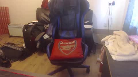 Snapshot of daver281197 chatting on October 2025 07:06:01 AM dave online show from October 2025 07:06:01 AM