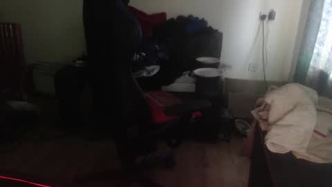 Snapshot of daver281197 chatting on December 2025 09:03:01 AM dave online show from December 2025 09:03:01 AM