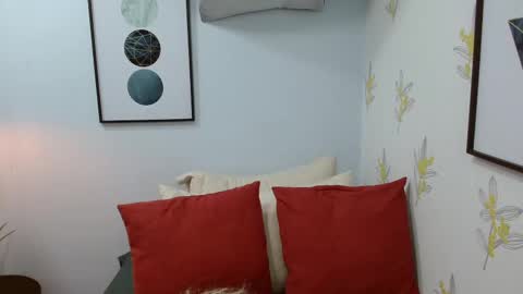 Dayanna online show from September 2025 11:00:01 AM