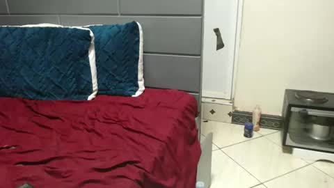 debbyslatter online show from December 2024 05:12:01 AM