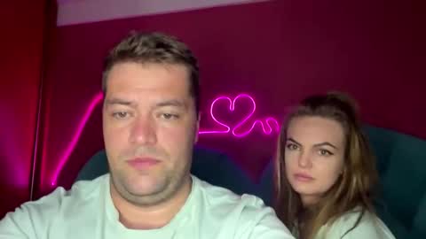 Snapshot of deeplookscouple chatting on September 2025 03:12:01 PM deeplookscouple online show from September 2025 03:12:01 PM