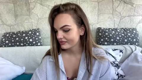 Snapshot of deeplookscouple chatting on October 2025 05:16:02 AM deeplookscouple online show from October 2025 05:16:02 AM