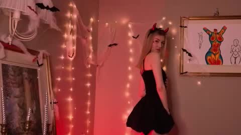 Snapshot of delcieodoherty chatting on October 2025 08:32:01 PM Adla online show from October 2025 08:32:01 PM