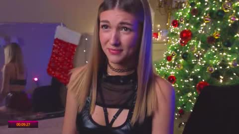 Snapshot of delcieodoherty chatting on December 2025 08:13:02 PM Adla online show from December 2025 08:13:02 PM