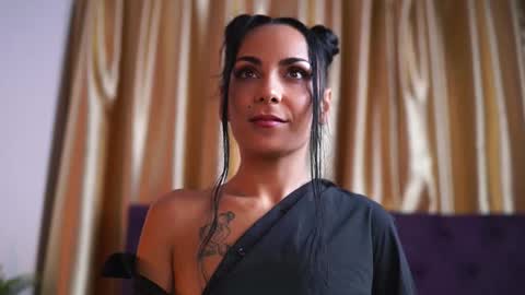 Demi online show from September 2025 08:32:02 PM