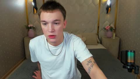 Snapshot of derek_banville chatting on November 2025 01:36:02 PM Derek online show from November 2025 01:36:02 PM