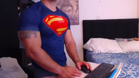 Snapshot of derek_group chatting on March 2025 11:16:02 PM Derek online show from March 2025 11:16:02 PM