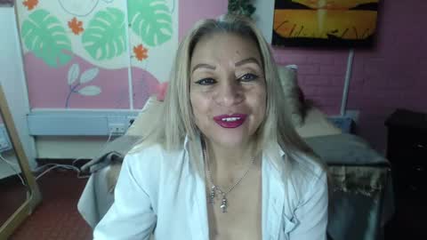 Snapshot of desire_latin chatting on January 2025 07:56:02 PM VALERIA online show from January 2025 07:56:02 PM
