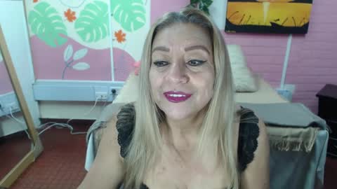 Snapshot of desire_latin chatting on January 2025 08:36:02 PM VALERIA online show from January 2025 08:36:02 PM