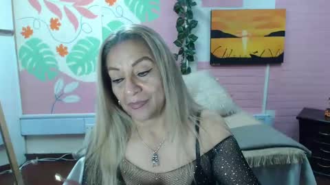 Snapshot of desire_latin chatting on March 2025 08:54:01 PM VALERIA online show from March 2025 08:54:01 PM