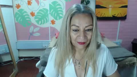 Snapshot of desire_latin chatting on March 2025 09:15:02 PM VALERIA online show from March 2025 09:15:02 PM