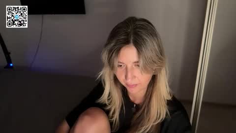 Nika online show from September 2025 07:25:01 PM