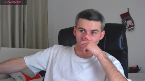 devin_ho online show from December 2024 08:23:02 PM