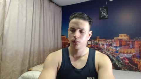 Snapshot of di_alessandro chatting on December 2025 04:06:01 AM di_alessandro online show from December 2025 04:06:01 AM