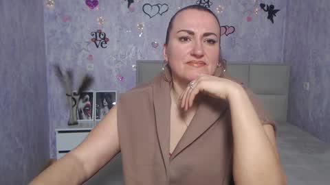 Diana online show from March 2025 06:39:02 AM