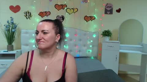 Diana online show from March 2025 01:08:01 PM