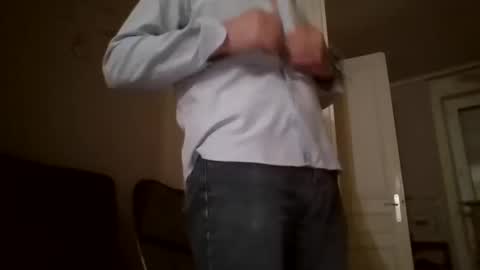 Snapshot of didouille84 chatting on November 2025 12:57:02 AM ZokZok online show from November 2025 12:57:02 AM