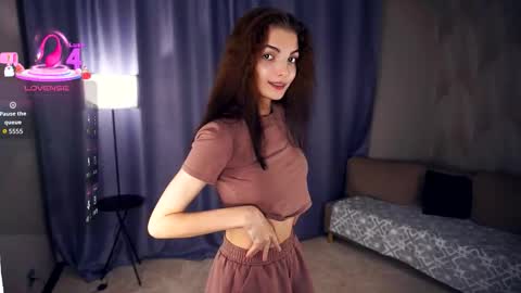 Erica online show from September 2025 04:23:01 PM