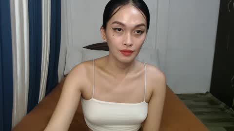 DIVINA online show from January 2025 10:28:01 AM