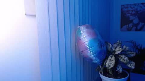 Snapshot of divineisis chatting on October 2025 10:04:01 AM Hera online show from October 2025 10:04:01 AM