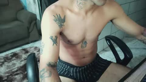 Snapshot of dmacedo96 chatting on December 2024 06:19:02 PM AmigodotadoZL online show from December 2024 06:19:02 PM