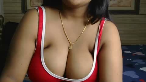 dolly_2 online show from February 2025 07:49:01 AM