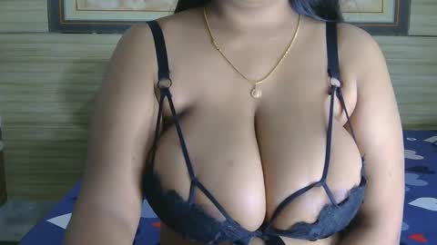 dolly_2 online show from February 2025 04:50:01 AM