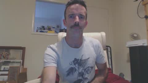 Snapshot of dombolio chatting on November 2025 11:43:01 AM Dombol online show from November 2025 11:43:01 AM