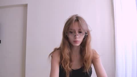 Snapshot of donteatcats_ chatting on November 2025 07:52:02 AM Sam online show from November 2025 07:52:02 AM