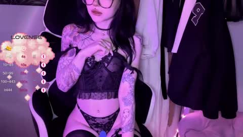 Tara  Sonny online show from October 2025 04:46:01 AM