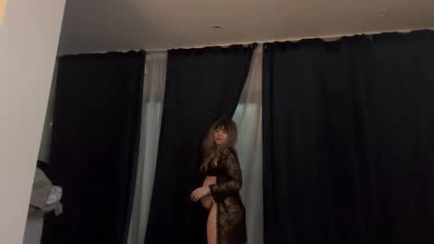 Snapshot of drmommygee chatting on December 2025 09:31:02 PM DrMommyGee online show from December 2025 09:31:02 PM