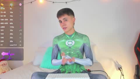 Snapshot of dustinlevine chatting on December 2024 12:22:02 AM Dustin Levy online show from December 2024 12:22:02 AM