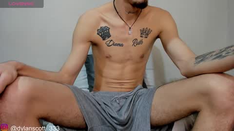 Snapshot of dylanscott_106 chatting on December 2024 05:03:01 PM dylanscott_106 online show from December 2024 05:03:01 PM