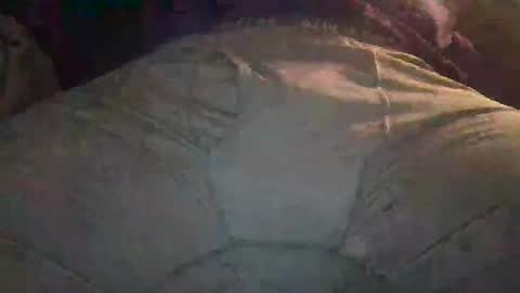 Snapshot of e_z69 chatting on December 2025 01:17:04 PM e z69 online show from December 2025 01:17:04 PM